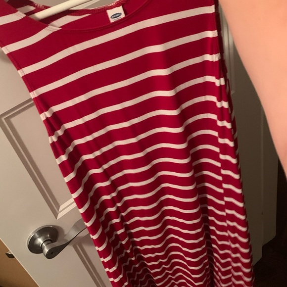 Red and white dress - Picture 1 of 4